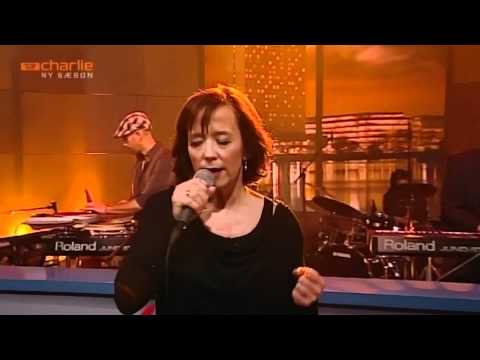 Anne Dorte Michelsen - Mød Mig På Halvvejen (Live)