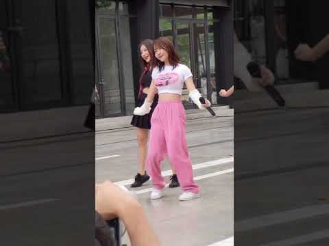 [Fancam] Miyu PeachYou - I Peach U @ Siam Square Walking Street