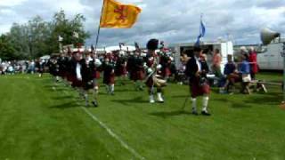 preview picture of video 'Alloa Bowmar Pipe Band'