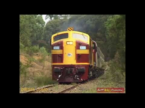 Australian streamliner diesel locomotive 4306 working with Alco 4520 - Picton - March 1998