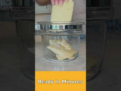 How to make the Buttered Velvet Skin Elixir — video