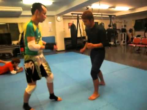 アキレス健固め～返し技、膝十字固め　尼崎　総合格闘技ジム　ＢＭＣ　2013年11月26日（火）