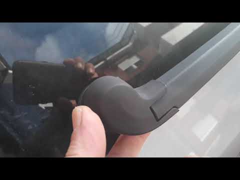 A6 Avant Heckwischer Düse demontieren