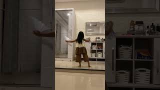 Azki latihan menari