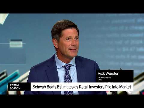 Schwab Beats 2Q Estimates as Retail Traders Pile Into Market