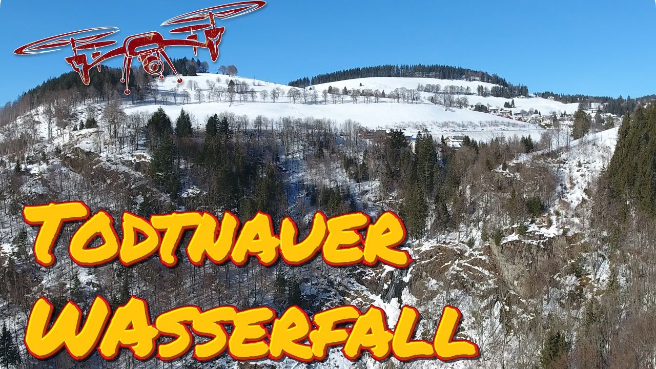 Der Todtnauer Wasserfall im Winterkleid