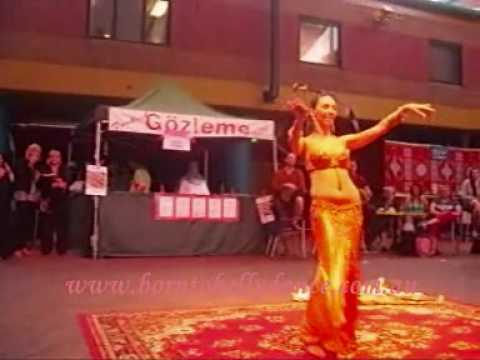 Sophia, Australia's show stopping belly dancer, live at the Farha Tour 2008