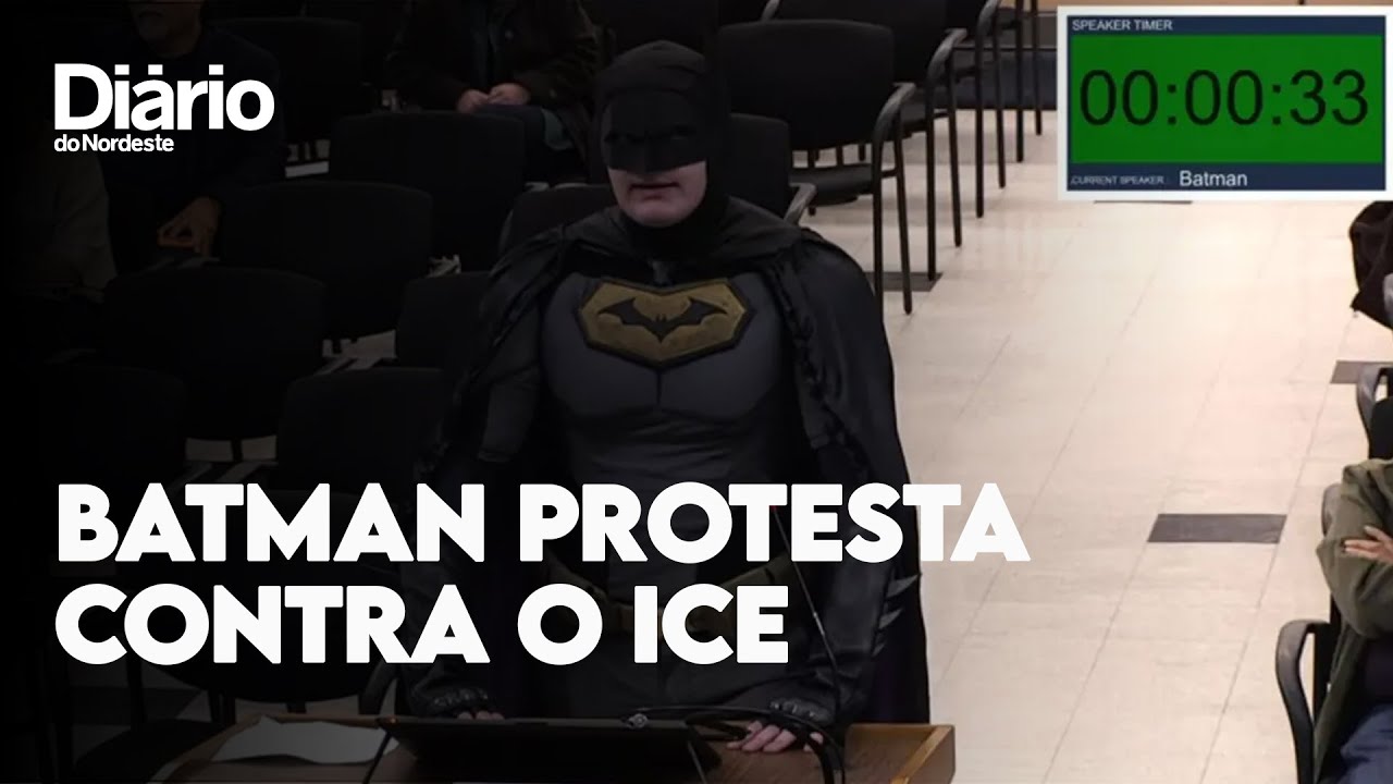 Imagem da notícia ‘Batman’ protesta contra ICE em prefeitura da Califórnia