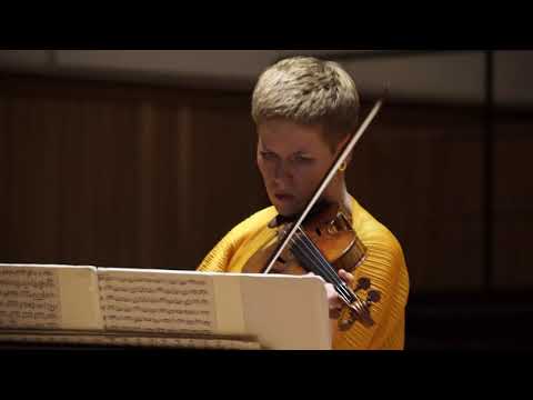 J. S. Bach - Sonata III per violino solo BWV 1005 - Isabelle Faust violino