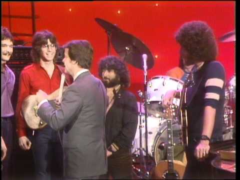 Dick Clark Interviews Sneaker - American Bandstand 1981