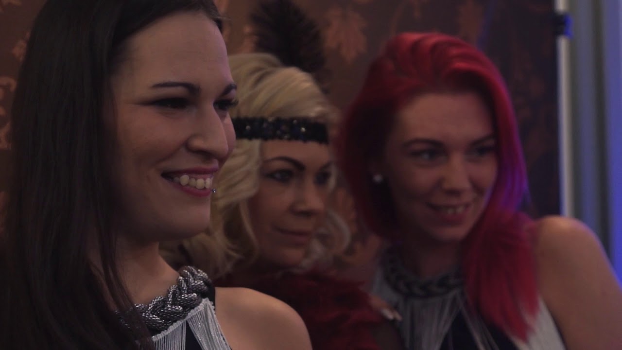 Gatsby karácsonyi buli