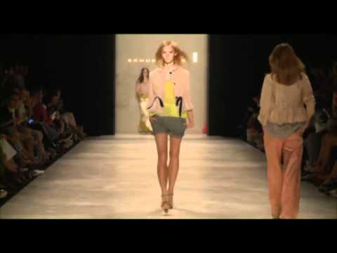 SCHUMACHER - Runway Spring/Summer 2012