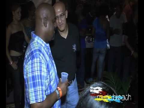 MUZIC BREACH at Blue Jeans Fete 2011