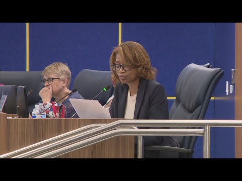 'No easy answers here': Board of Education meets as Chicago Public Schools faces $734M budget shortf