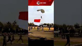 Download lagu Terjun Payung Membawa Bendera Merah Putih #shorts #komando #tni #tniterjunpayung mp3 Download lagu Terjun Payung Membawa Bendera Merah Putih #shorts #komando #tni #tniterjunpayung mp3