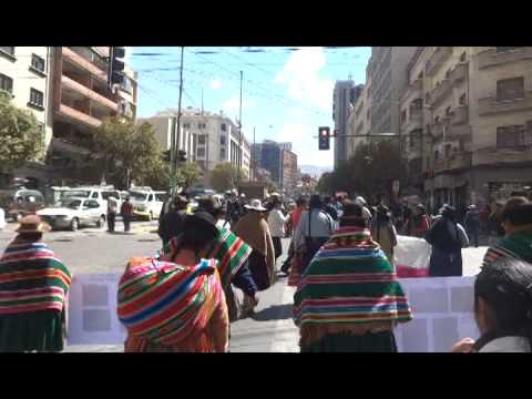 Marcha de protesta en rechazo al proyecto de Ley Minera