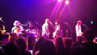 100 Monkeys &quot;Looker&quot; in Birmingham at Work Play Theatre