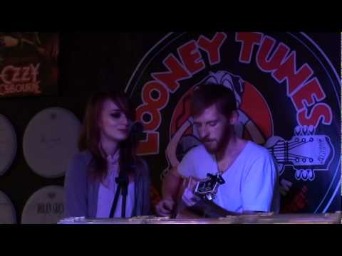 Kevin Devine & Grace Read - Fever Moon (live)