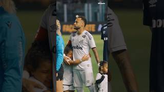 Neymar Jr e a emoção da criança...  #neymar #futebol #santos
