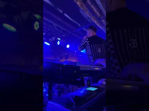 Cheikh Mourad Djadja avec Maestro Kamel Sahraoui - Live Zizinia Club.