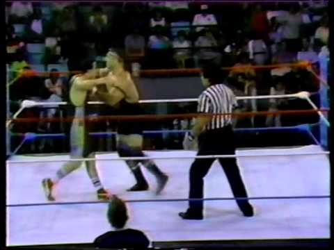 WWC: "Sadistic" Steve Strong vs. Gino Rodríguez (1989)