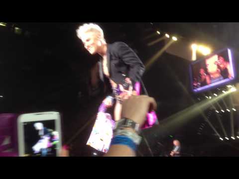 Touching P!nk 6th Time 7/9/13