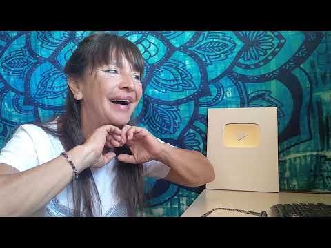 PSICÓLOGA REACCIONA A Emanero -Pastillitas