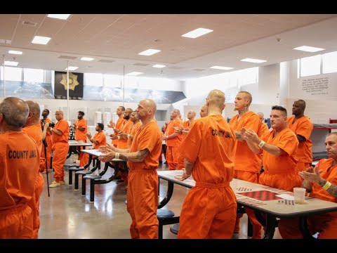 Lockup Raw - Rock Bottom S8 E7