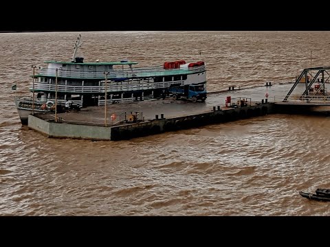 Ventania de mais 100km/h na cidade de Nova Olinda do Norte, Amazonas 