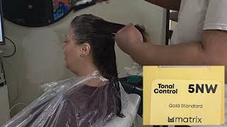 TONING HAIR WITH MATRIX TONAL CONTROL 5NW