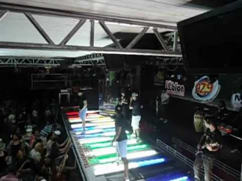 Fumêsamba - Leblon show - 14.07.12 - Quebra as cadeiras