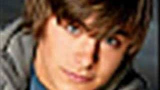 Vanessa Hudgens-Afraid lyrics