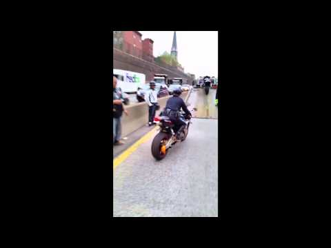 Konfiskujemy panom motor.