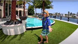 330' Boat Dock Waterfront Villa in Florida and Schaefer V33 Yacht Tour