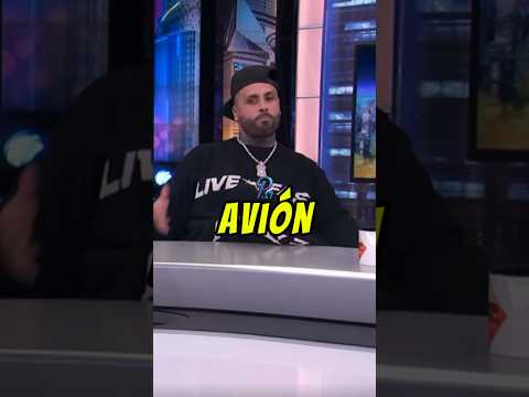 NICKY JAM: VOY😅EN EL AVIÓN🛩️A COMPRAR COCA COLA⁉️ #nickyjam