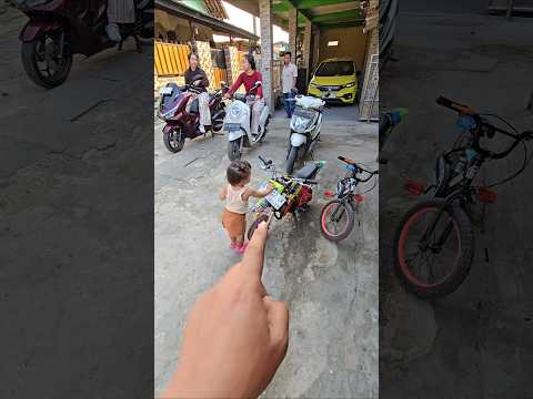 itu dede bayi pasang apa sih di motor klx#trendingshorts