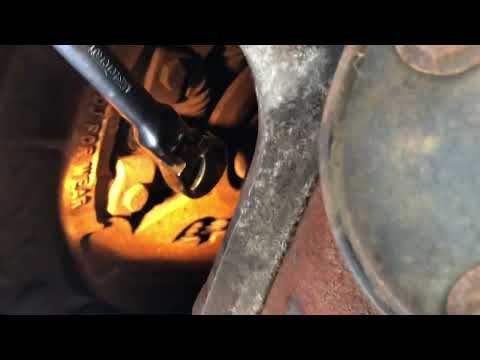 Setting a Pull Type Clutch on a  2007 Freightliner Columbia
