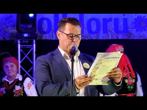 PREZENTACJA ZESPOŁU "GIECZNIANKI" Z KAPELĄ W NIESUŁKOWIE.