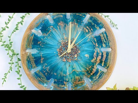 Gorgeous Effect in Grey Gold Geode Resin Coasters