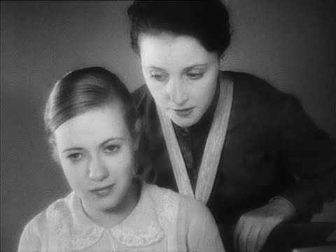 Mutual Love at First Sight - Mädchen in Uniform