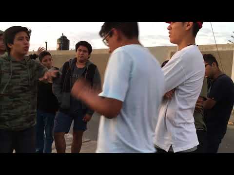 BATALLA DE GALLOS:  CAOS VS HOKER