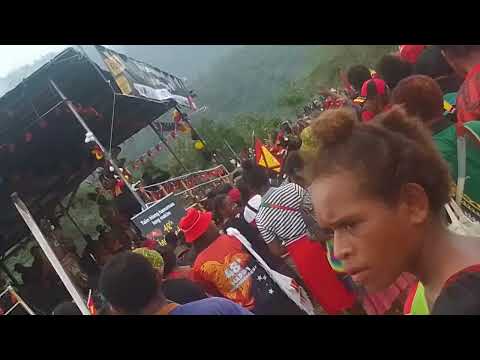 Mal Maninga Kuri performing live @Tabubil, Western province.🎶