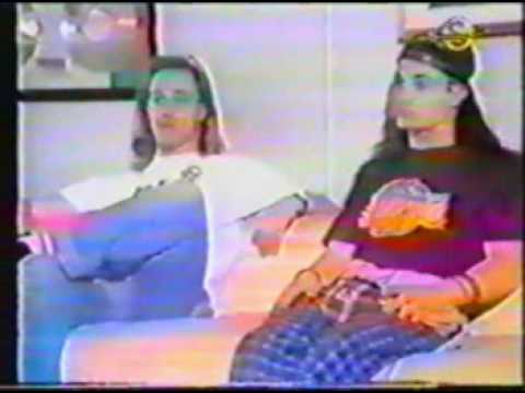 FAITH NO MORE: Roddy & Mike terrible interview from 1990