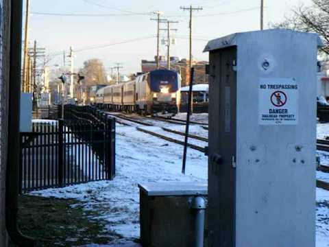 Royal Oak Amtrak Wolverine 350 Arriving