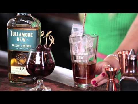 How to Make a Manhattan Cocktail :: Tullamore Dew Irish Manhattan