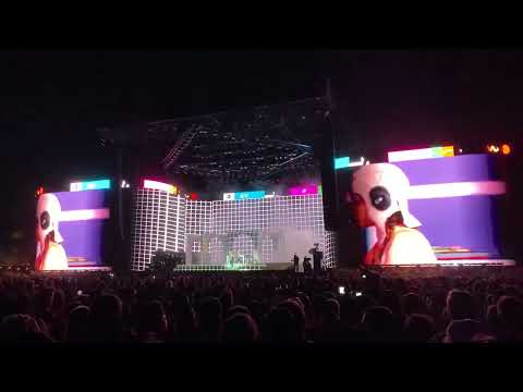 Flume - Highest Building ft. Oklou live Coachella 2022 weekend 2