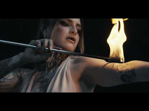 HOLLER - Chandelier (Official Video)