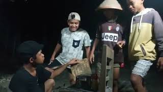 Download lagu STORY WA LUCU .GORO GORO WA SEPI HP NE DI OBONG #anak kos episode 5 mp3 Download lagu STORY WA LUCU .GORO GORO WA SEPI HP NE DI OBONG #anak kos episode 5 mp3