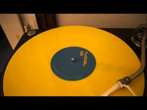 Huppel 02 - A - Stije - Mörka Tunga