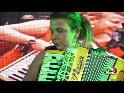 DEBORA SBARRA GIRO VALZER ACCORDION #fisarmonicistiditalia #italianissimatv  #veryitaliantv